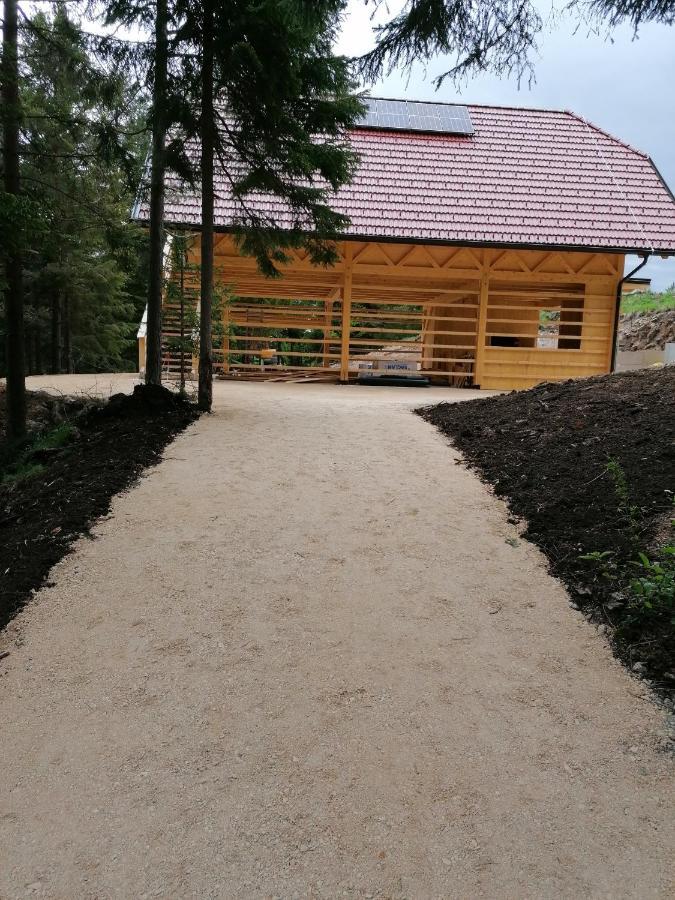 Kamp Beli Gaber Ξενοδοχείο Stari Trg pri Lozu Εξωτερικό φωτογραφία